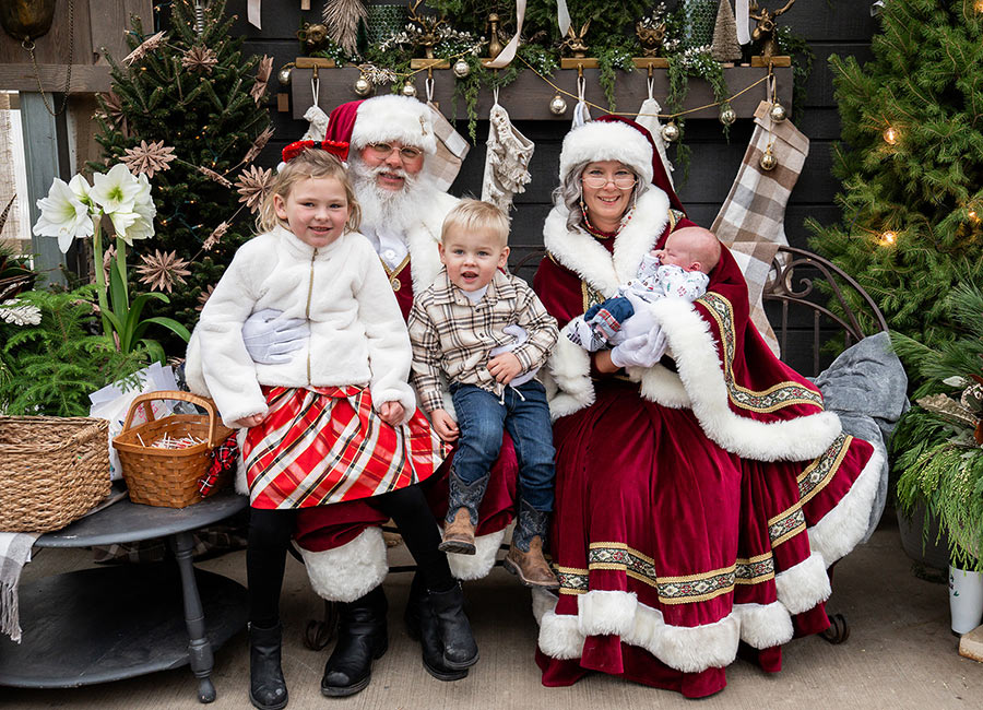 PL Mr and Mrs Claus