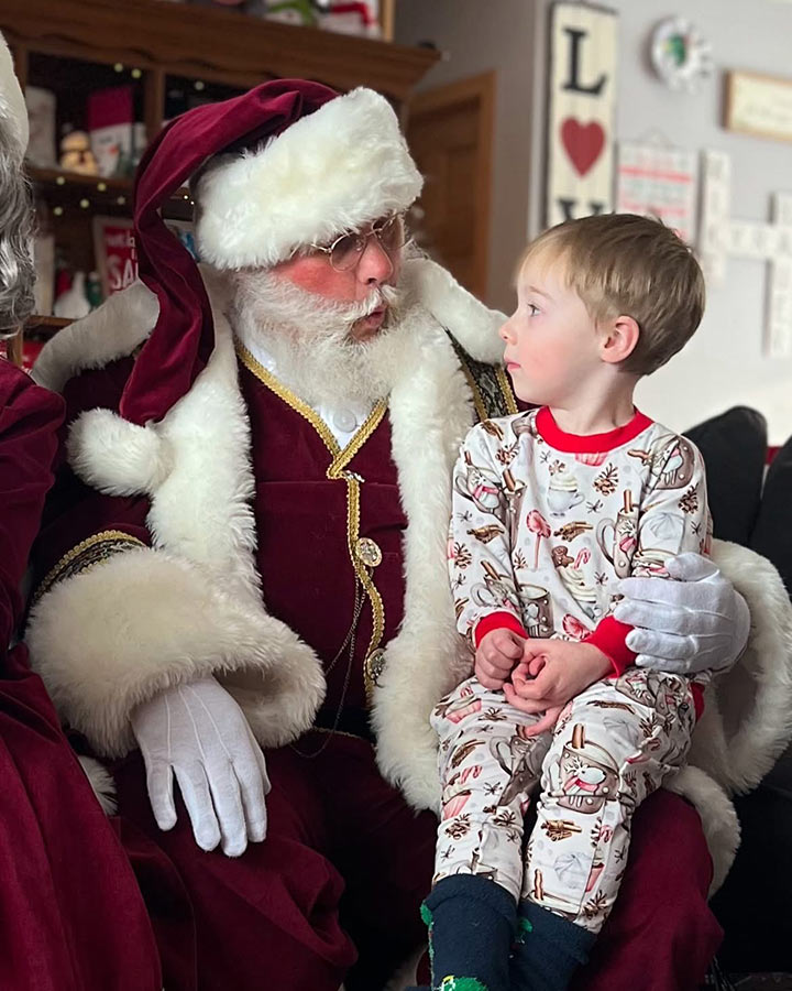 PL Mr and Mrs Claus